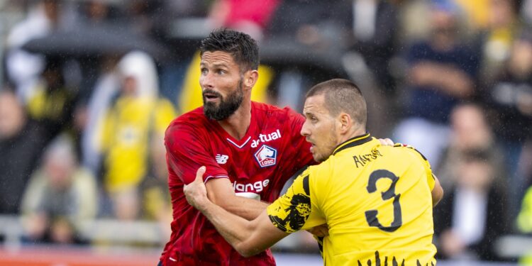 Football : Olivier Giroud débute parfaitement son aventure lilloise