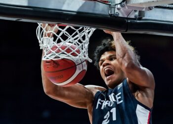 Basket : malgré l’argent cruel pour les Bleuets, des promesses pour la génération U18