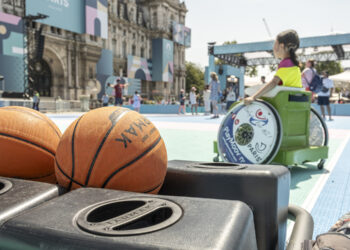 Paris fête le premier anniversaire des Jeux Paralympiques