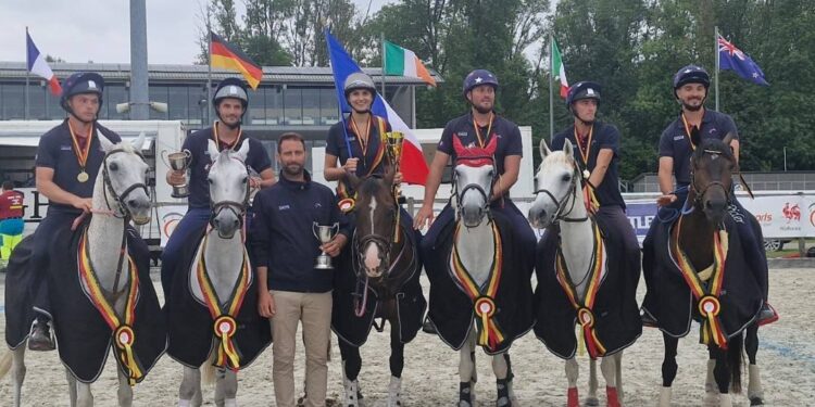 Les Bleus sacrés champions du monde de pony-games en Open