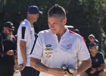 Pétanque : sur le fil, les Bleus Rocher – Bandiera battent l’Espagne et filent en quarts !