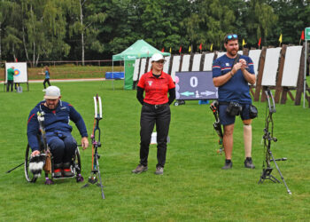 Para-tir à l’arc : les Bleus brillants à Nove Mesto