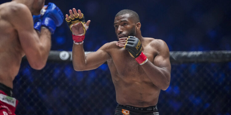 Salahdine Parnasse : « La boxe anglaise a toujours fait partie de moi »