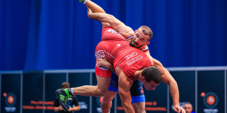 Lutte : la lutte libre sans médaille, place aux féminines