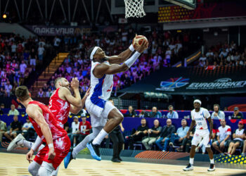 Basket : les Bleus relancés face à la Pologne