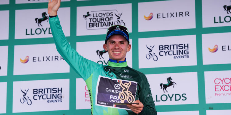 Cyclisme : Romain Grégoire toujours leader en Grande-Bretagne !