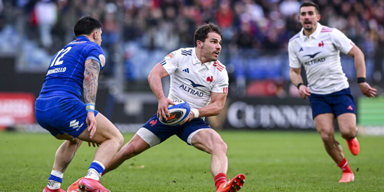 Rugby : la FFR appelle à « une extrême prudence » concernant R360