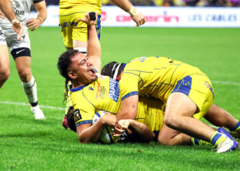 Rugby : avec autorité, Clermont domine Toulon et se replace