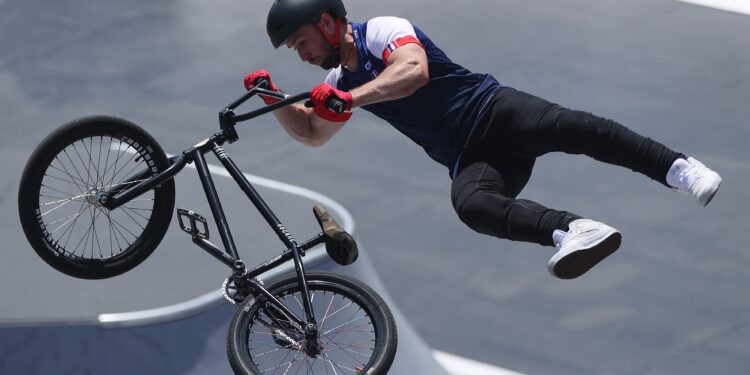 BMX : Anthony Jeanjean sur le toit du monde !