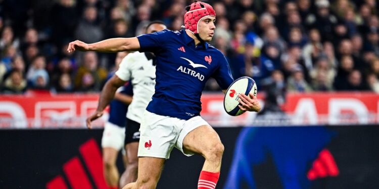 Rugby : un XV de France new look face à l'Afrique du Sud
