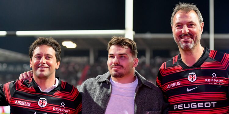 Rugby – Top 14 : seul leader et prolongation d’Antoine Dupont, soirée de rêve pour Toulouse
