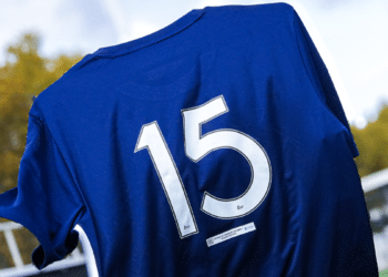 Isabelle Debré : « Avec ce maillot, un enfant peut signaler une situation de danger en toute discrétion »