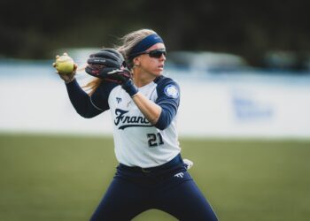 Baseball : historique, Mélissa Mayeux draftée en Women’s Pro Baseball League