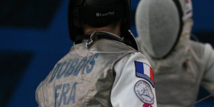 Escrime : Esteban Dubois, l’ascension d’un tireur formé avec sa main faible