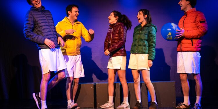 La pièce « Et Dieu créa le sport » revient sur scène : trois nouvelles dates au Grand Point Virgule