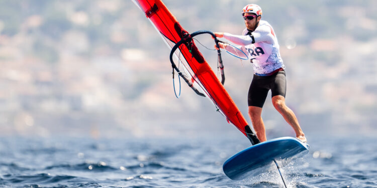 Voile olympique : l&rsquo;équipe de France 2026 prend le large vers Los Angeles