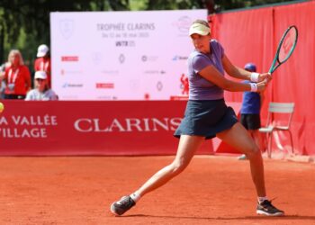 Le Lagardère Paris Racing accueillera la 5e édition du Trophée Clarins, qui se déroulera du 11 au 17 mai 2026. Ce tournoi international WTA 125 aura lieu une semaine avant Roland-Garros.