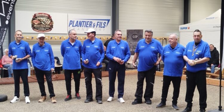 Pétanque : une incroyable réunion de champions au cœur de l'Ardèche !