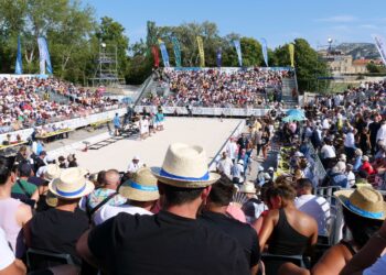 Pétanque : le "plus grand boulodrome du monde" bientôt à Marseille ?