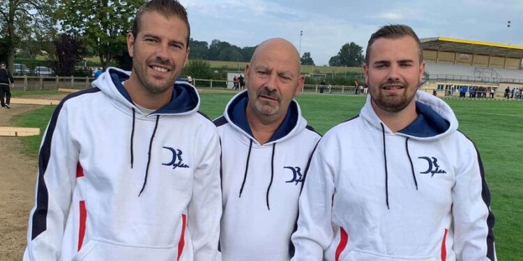 Pétanque : et 1, et 2, et 3 Rocher au championnat de France triplette !