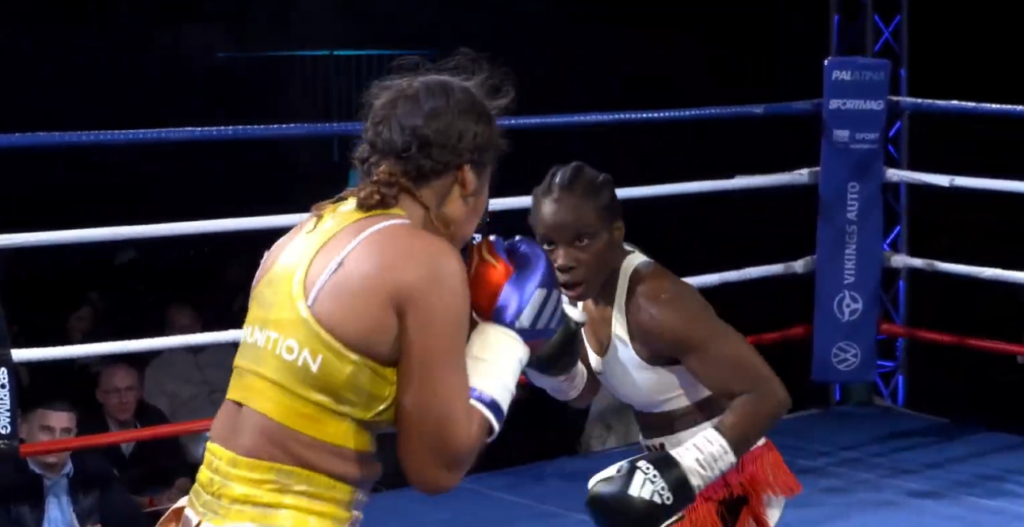 Boxe - REPLAY : Hernandez / D'Almeida à Lisieux (PALATINA 6)