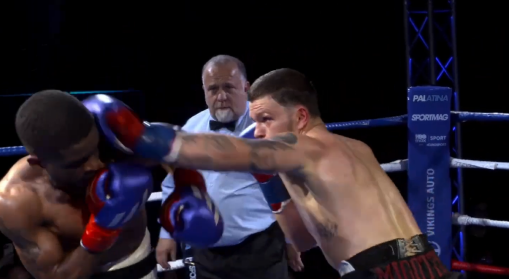 Boxe - REPLAY : Mbori / Migotti à Lisieux (PALATINA 6)