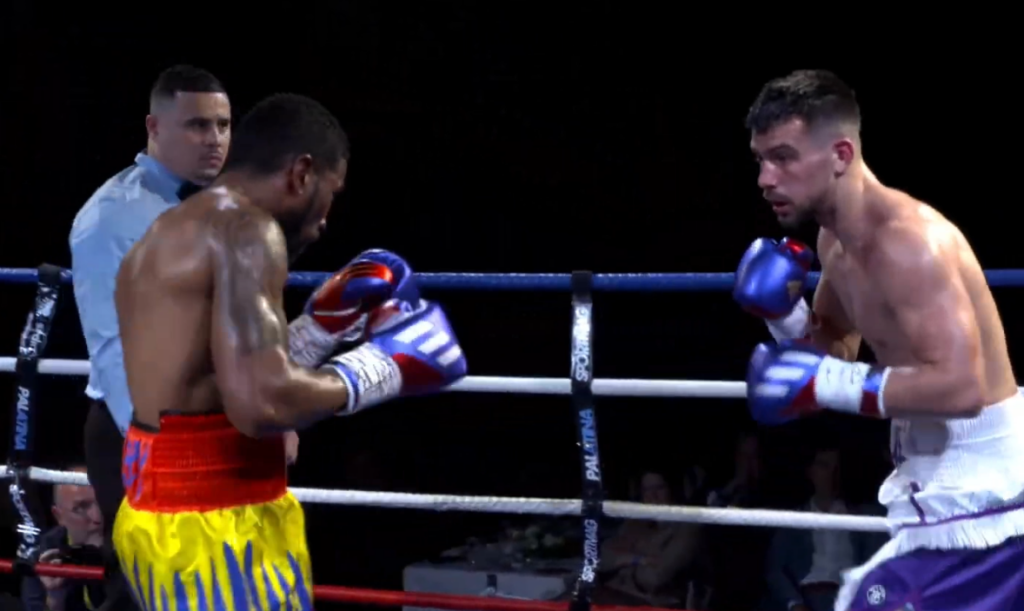 Boxe - REPLAY : Lacoudray / Ameline à Lisieux (PALATINA 6)