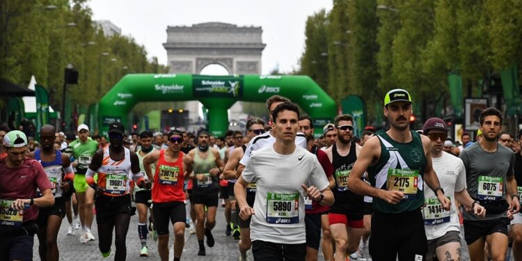 Marathon de Paris 2026 : champions, records, tracé... tout ce qu'il faut savoir avant le grand départ