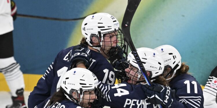Hockey sur glace : Les Bleues championnes du monde D1A !