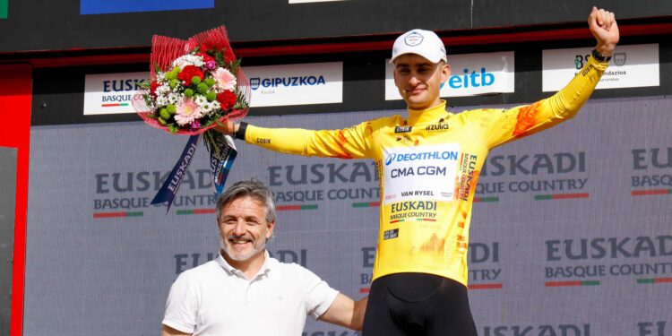 Cyclisme : phénoménal, Paul Seixas sacré au Pays Basque !