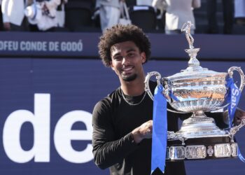 Tennis : Arthur Fils, petit prince de Barcelone !