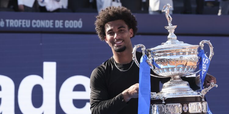 Tennis : Arthur Fils, petit prince de Barcelone !