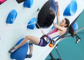 Escalade : Zélia Avezou en or, Mejdi Schalck en bronze pour lancer la saison de bloc