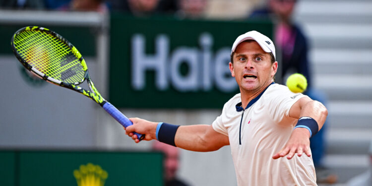 Roland-Garros 2026 : Clément Tabur, le rêve ocre face à l'Everest Sinner