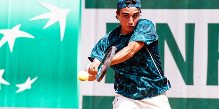Roland-Garros 2026 : Daniel Jade, la jeunesse bleue à la conquête de la terre battue