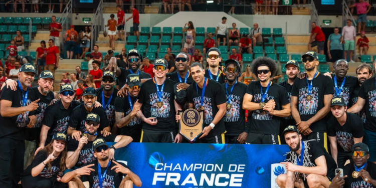 Basket : les Levallois Metropolitans décrochent le titre et montent en Élite 2