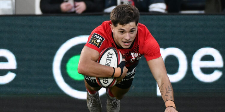 Rugby - XV de France : des retours et des surprises pour défier l'Angleterre