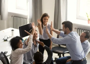 Team building sportif : les clés pour créer du lien sans exclure personne