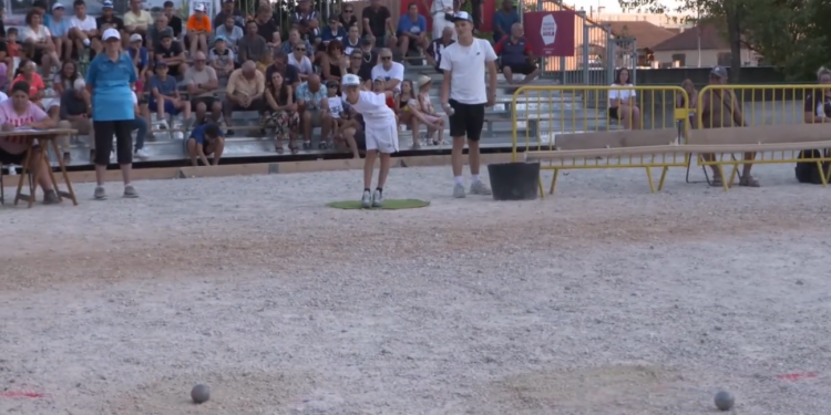 Pétanque : une tentative de record du monde qui fera date à Romans-sur-Isère !