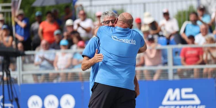 Pétanque : au bout de son rêve, la Charente championne de France à domicile !
