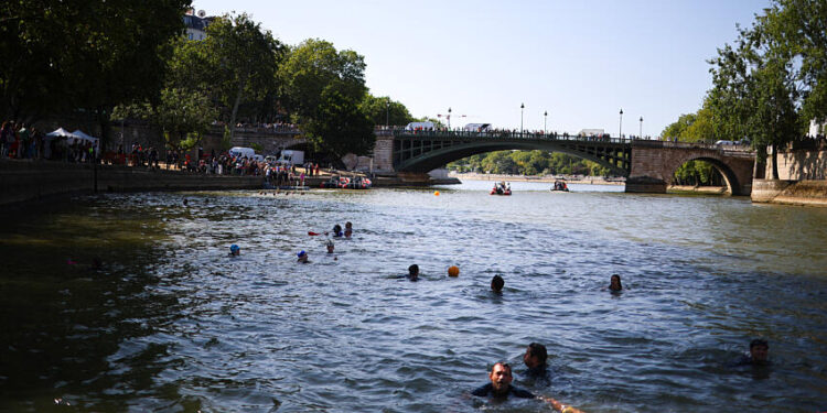 Natation, aquathlon, course de bouées : la Seine se transforme en terrain de jeu à l&rsquo;Île-Saint-Denis