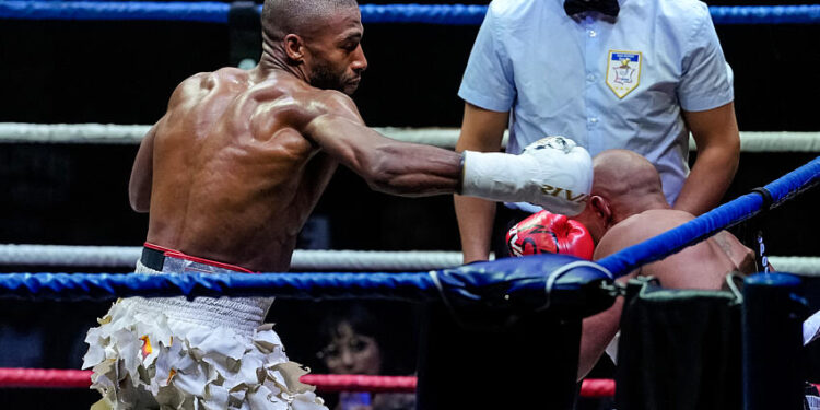De plombier à Aubervilliers à tête d&rsquo;affiche de l&rsquo;UFC, le destin fou de Salahdine Parnasse