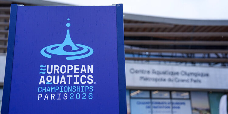 « Un air des JO 2024 », les Championnats d&rsquo;Europe de natation ravivent la flamme à Saint-Denis