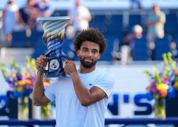 Tennis : Arthur Fils sacré à Cincinnati, la France retrouve un Masters 1000 après 12 ans