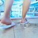 Pourquoi les chaussures de piscine sont-elles incontournables ?
