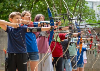 Tir à l’arc : comment l'« Arc Académie » veut réinventer l’accueil des débutants dès la rentrée