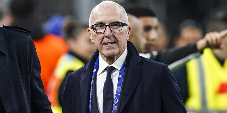 OM : 1,548 milliard pour McCourt, zéro recrue pour Marseille