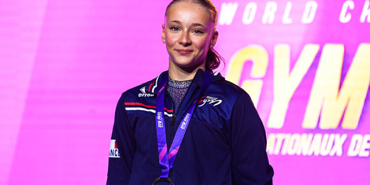 Gymnastique : Elena Colas en or, trois médailles pour les Bleus à Bercy