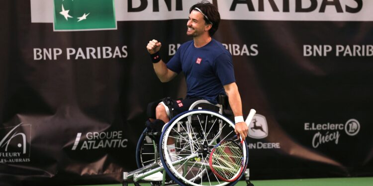 Open Paratennis du Loiret : le trophée pour Gordon Reid !