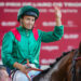 Le jockey Mickaël Barzalona retrouve la Cravache d&rsquo;Or après une saison record